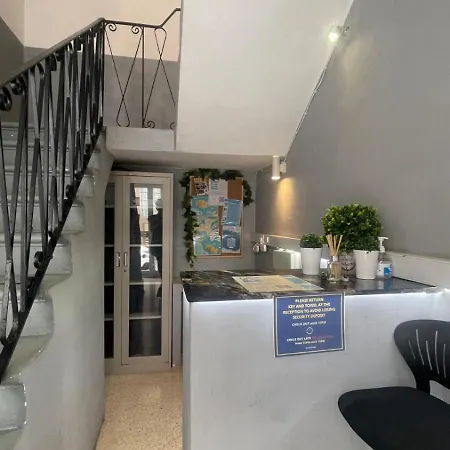 Hostel Bookarest Malta *