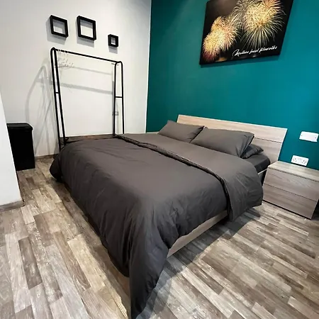 Хостел Bookarest Malta