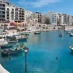 Bookarest Malta 호스텔