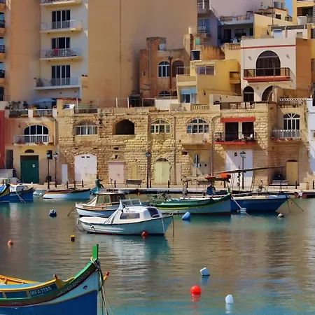 ホステル Bookarest Malta Saint Julian's