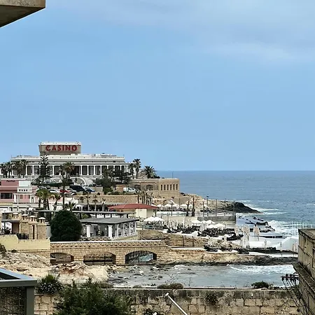 Bookarest Malta * San Ġiljan