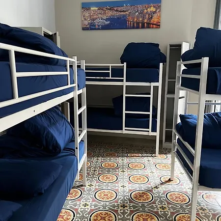 Bookarest Malta Hostel *