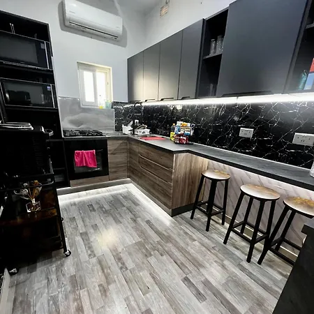 Bookarest Malta Hostel St. Julian's