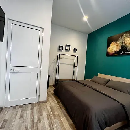 Hostel Bookarest Malta *