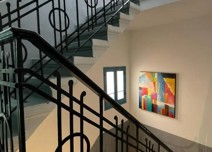 Bookarest Malta * San Ġiljan