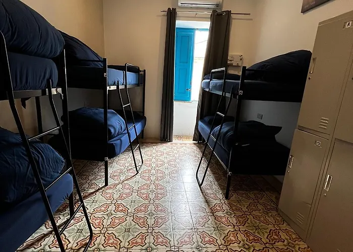 Hostel Bookarest Malta *