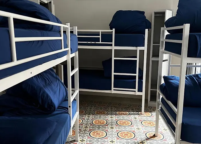 Bookarest Malta Hostel *